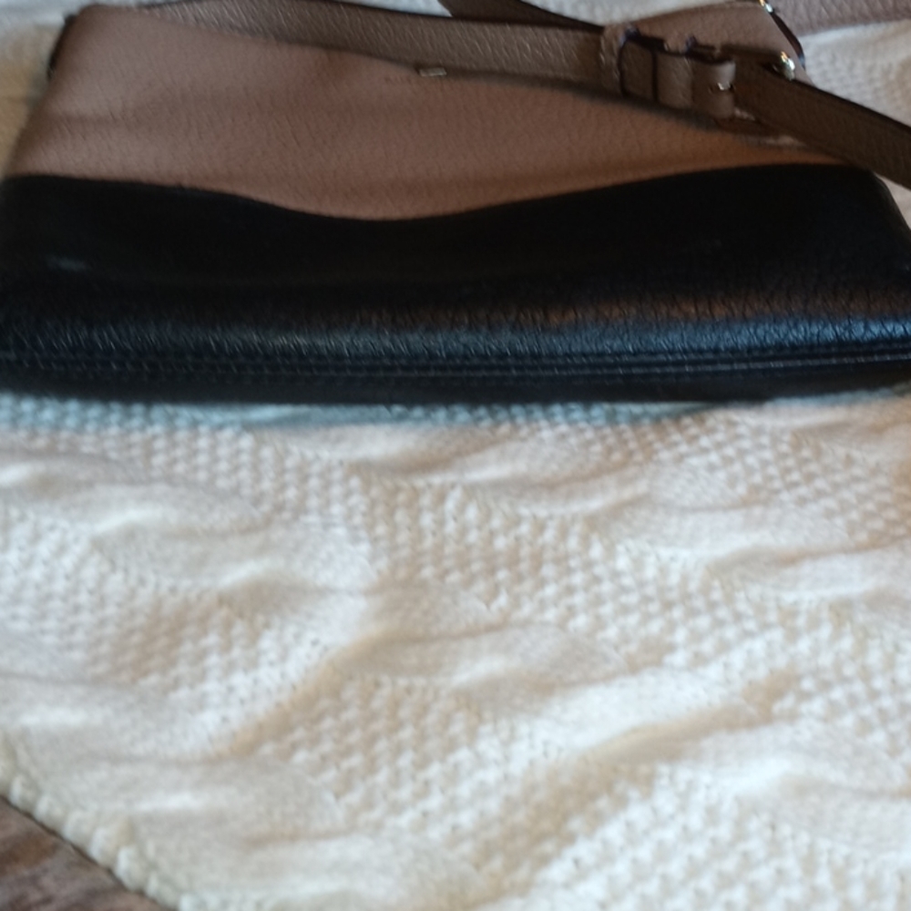 Kate Spade leather purse - Picture 8 of 8
